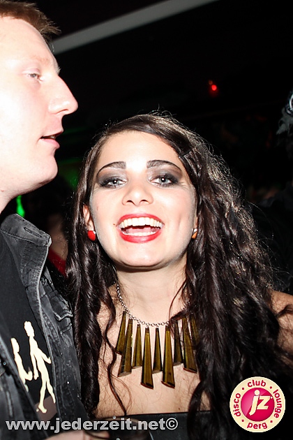 halloween-grey goose