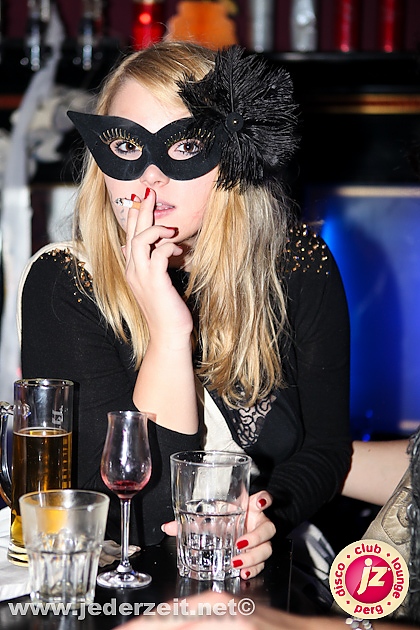 halloween-grey goose