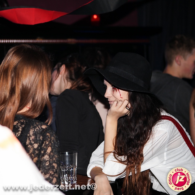 halloween-grey goose