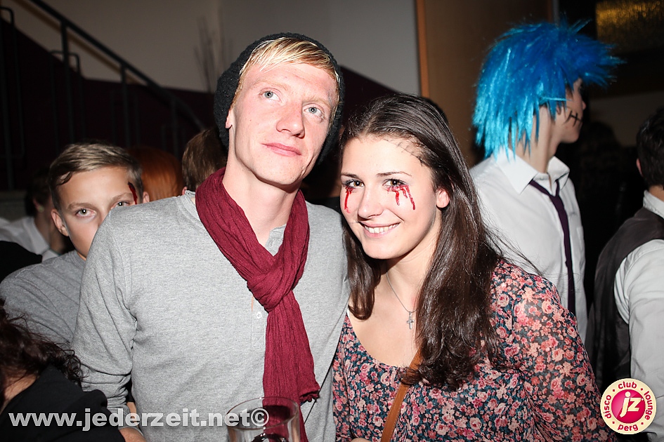 halloween-grey goose