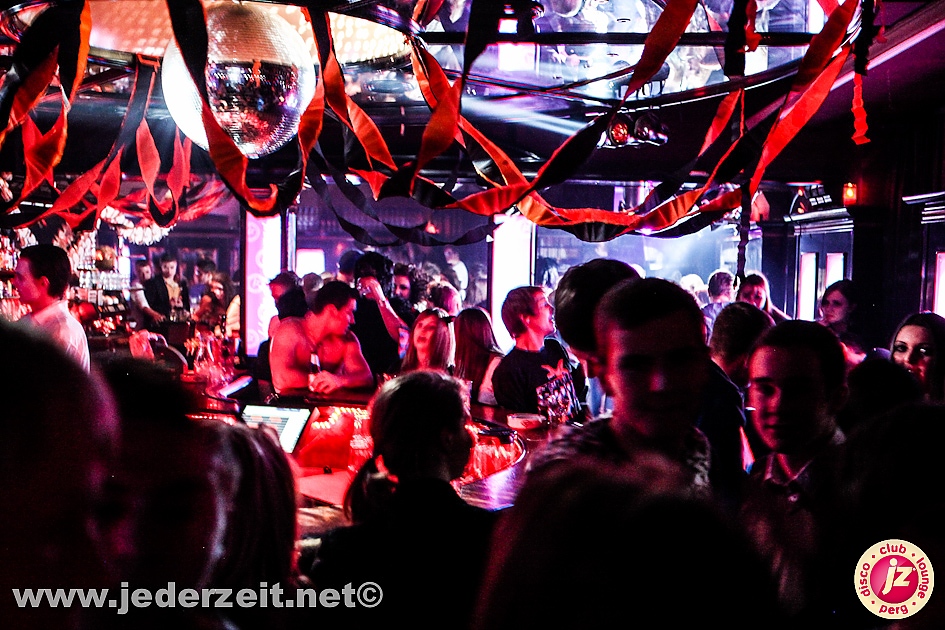 halloween-grey goose