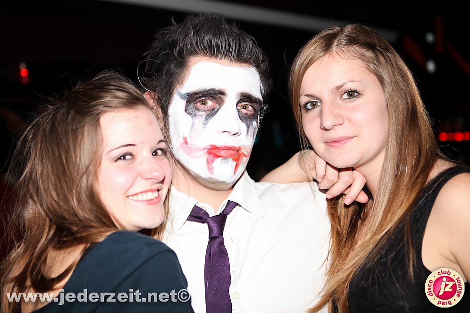 halloween-grey goose