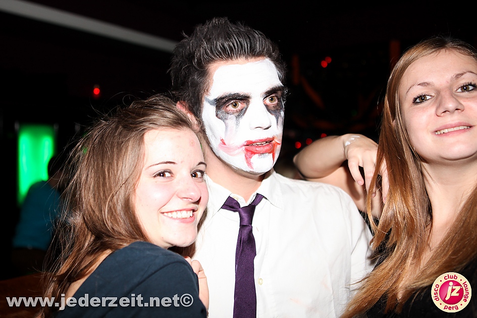 halloween-grey goose