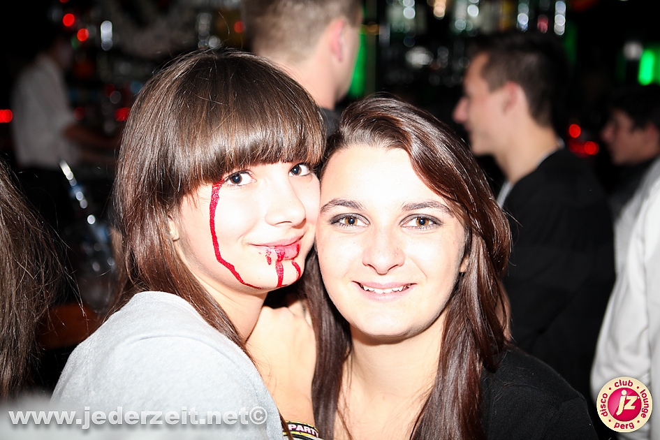 halloween-grey goose