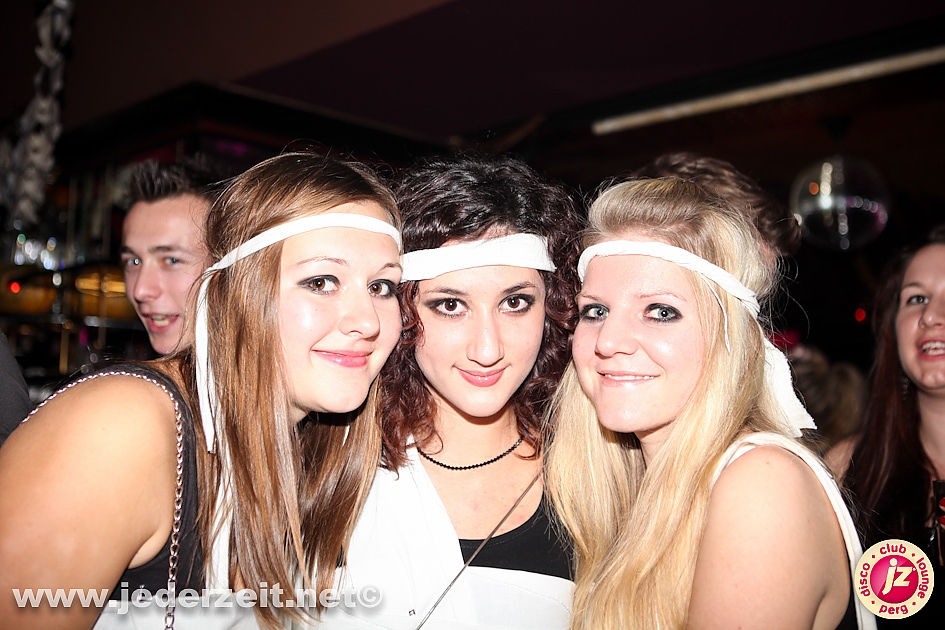 halloween-grey goose