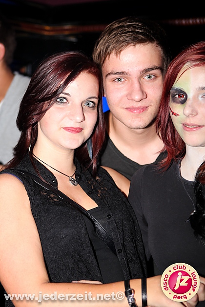 halloween-grey goose