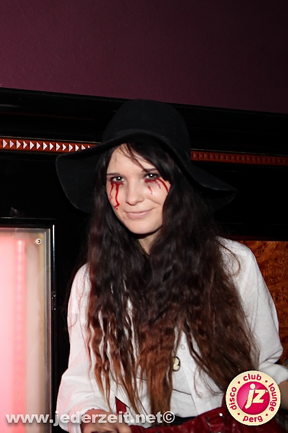 halloween-grey goose