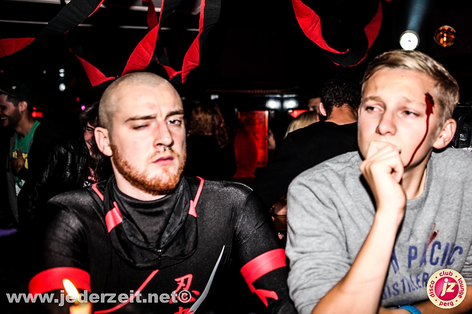 halloween-grey goose