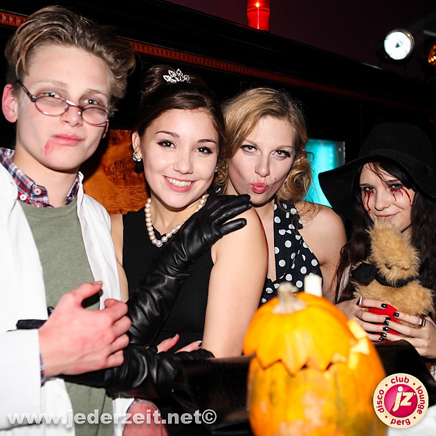 halloween-grey goose