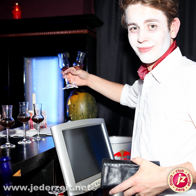 halloween-grey goose