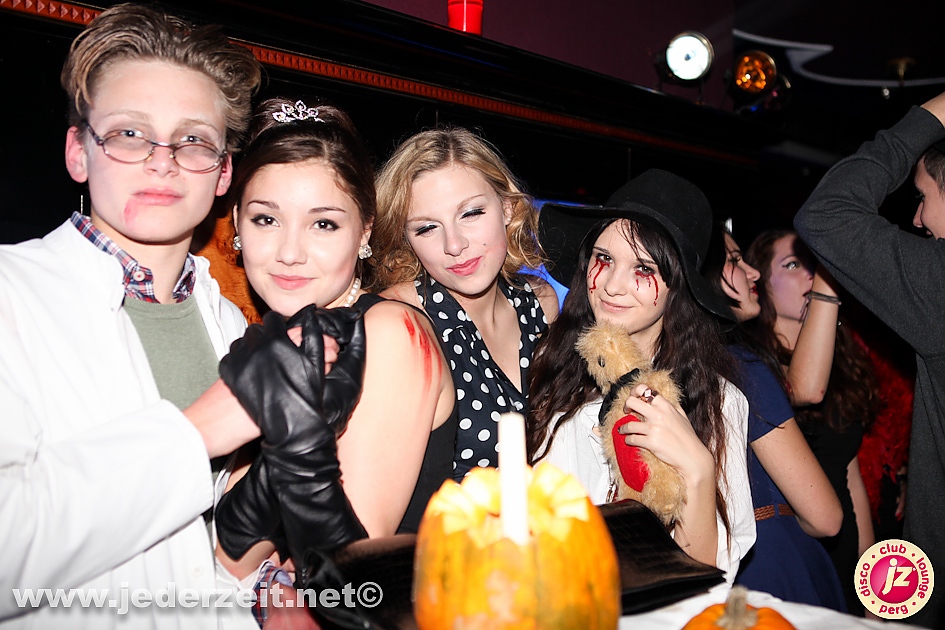 halloween-grey goose