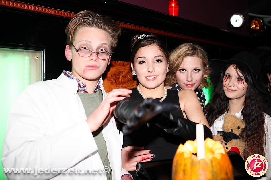 halloween-grey goose