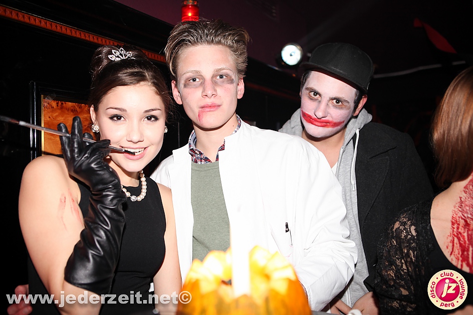 halloween-grey goose