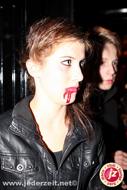 halloween-grey goose