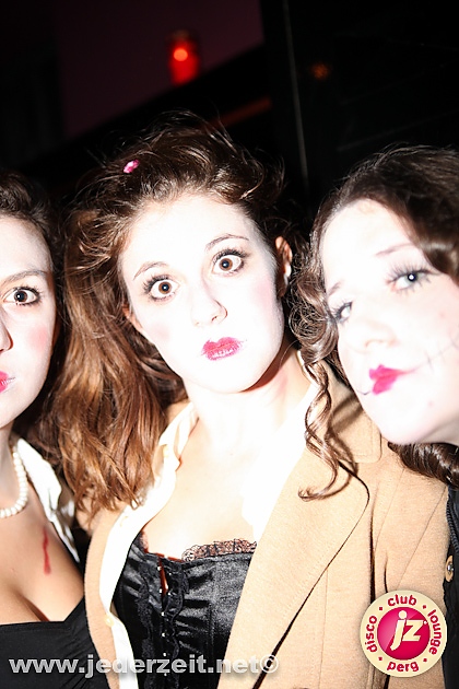 halloween-grey goose