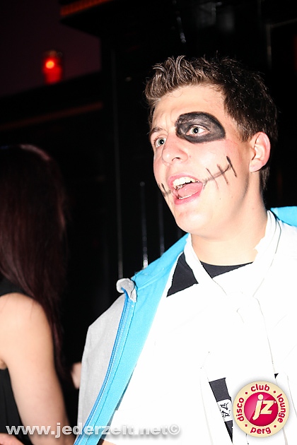 halloween-grey goose