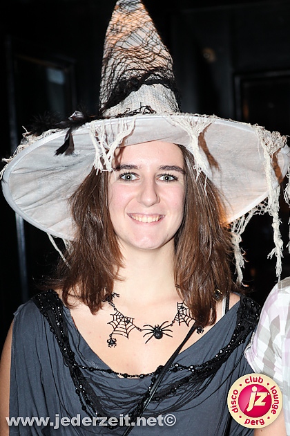 halloween-grey goose