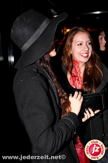 halloween-grey goose