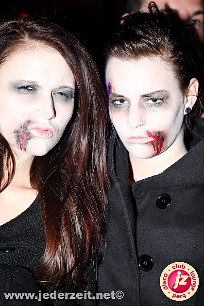 halloween-grey goose