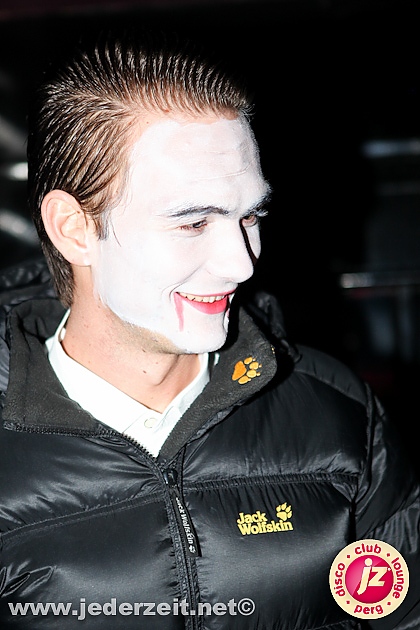 halloween-grey goose