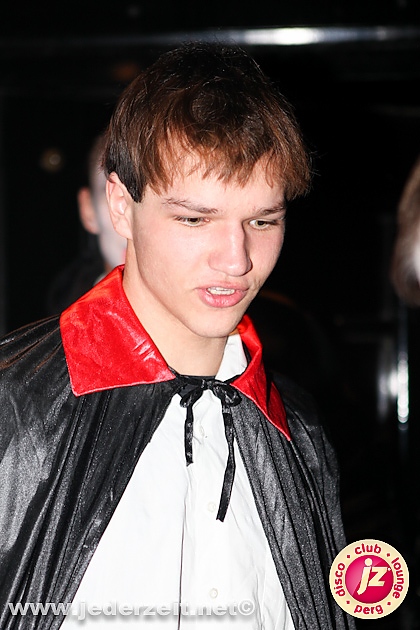 halloween-grey goose