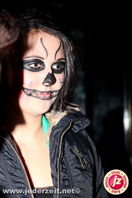 halloween-grey goose