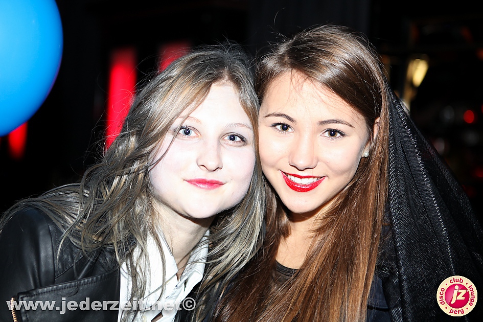 halloween-grey goose