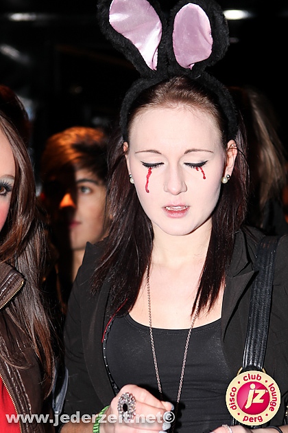 halloween-grey goose