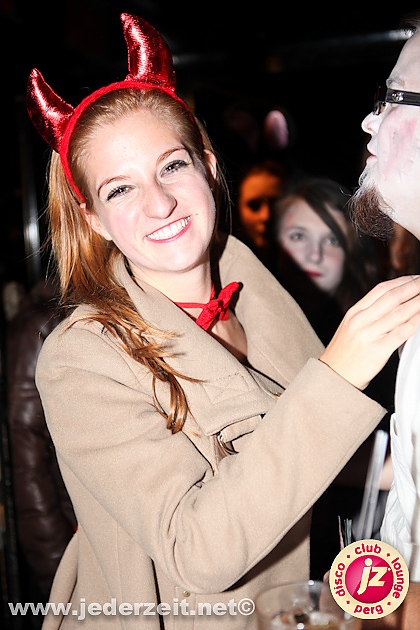 halloween-grey goose