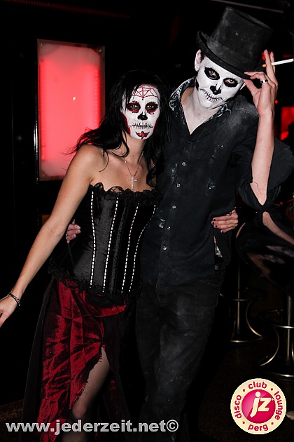 halloween-grey goose