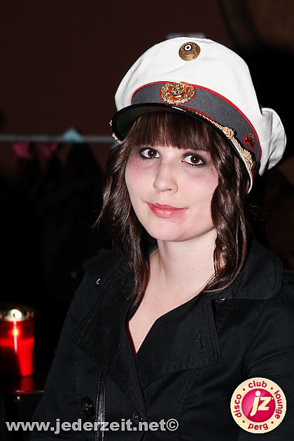 halloween-grey goose