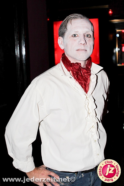 halloween-grey goose