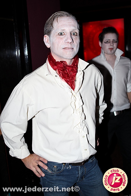 halloween-grey goose