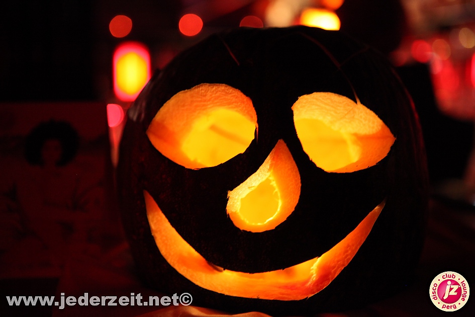 halloween-grey goose