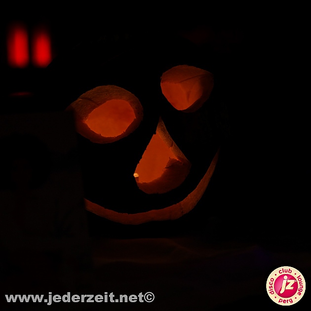 halloween-grey goose